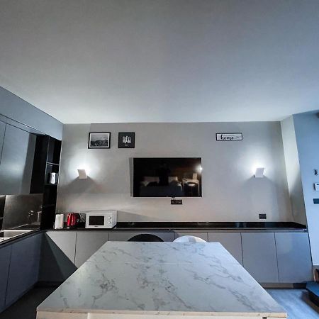 Апартаменты Bubi House Moscova Милан Экстерьер фото