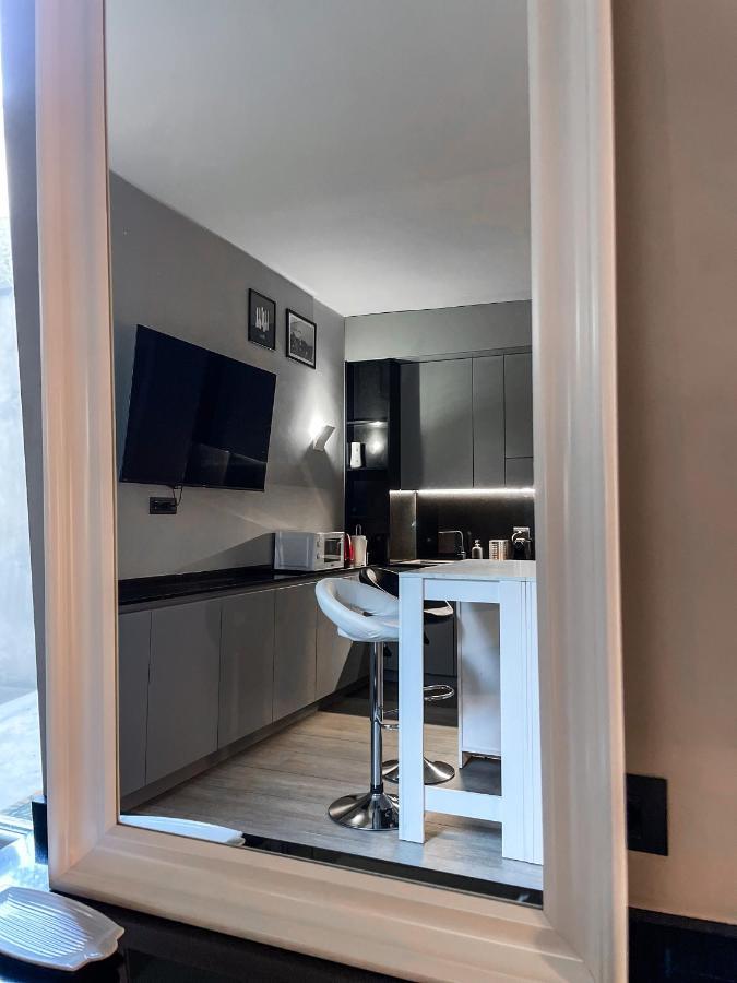 Апартаменты Bubi House Moscova Милан Экстерьер фото
